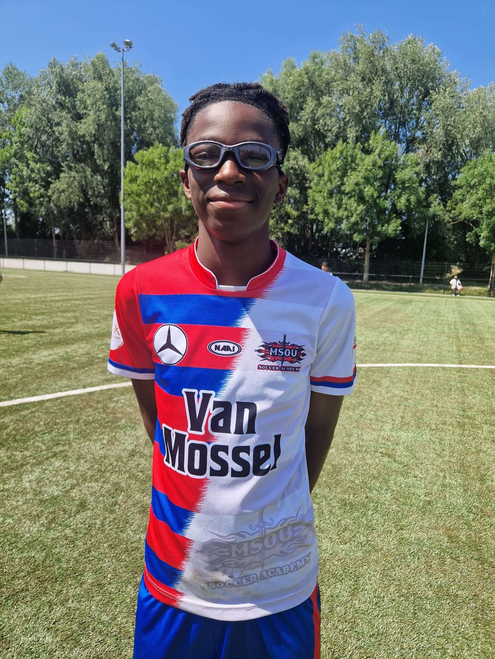 WhatsApp Image 2025 07 31 at 22.01.25 2 scaled